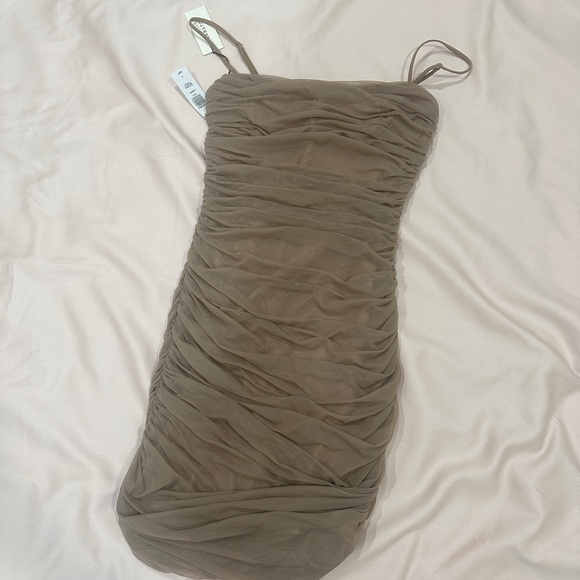NWT! Aritzia Babaton Luxor Dress in Clay Mask - Picture 2 of 5